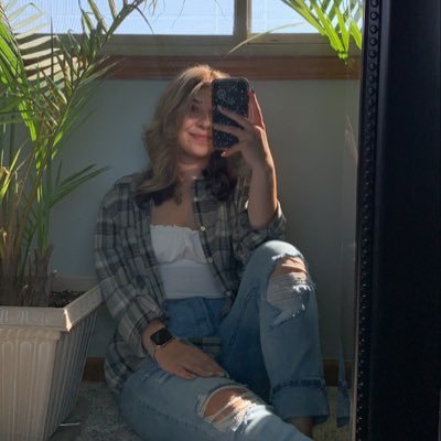 Erin_Curtis24's profile picture. treat people with kindness