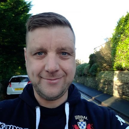 Rugby League fanatic, Ex RFL Touch Judge/ Ex National Conference Rugby player.
Plays Cicket for Bingley Congs CC.