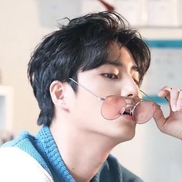 lostcode_twt's profile picture. I write then I hide