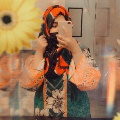 SalmaaaNoor's profile picture. |Giftonian|•|Fashion Designer to be|