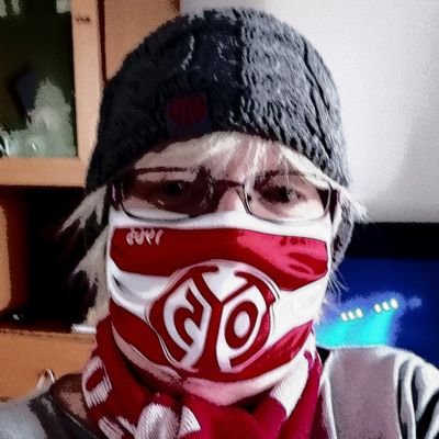 KronenburgE's profile picture. Exil Meenzerin in NRW, Mainz 05,
 Nie mehr 2.Liga🎶, fuck Nazis,
Brettspiel Symphatisantin 🎲🃏