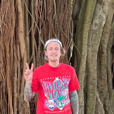 DoggyBone16's profile picture. 