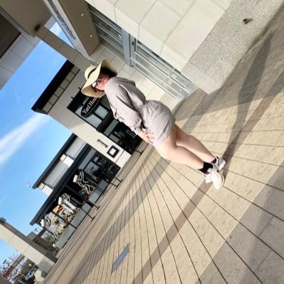 _vlrvk's profile picture. yo it’s ya girl