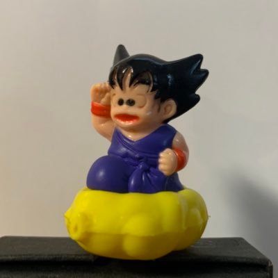 ベアブリックやドラゴンボールグッズを集めてます。むしろ何でも買ってます。いつまで経っても子供のまま……素晴らしい世の中!ぶらしょ大好き!実家の宝物を掘り出し中!!保存の仕方を考える会!場所問題は深刻化!!気軽に絡んでください〜