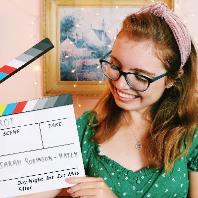 Screenwriter 💻 Writer-Director of queer short film TAROT (2021) 🎬 Co-creator of @TheYARoom_MELB & @TheYAPage 📚 Intern at @PirateSize ✨ they/she 🏳️🌈