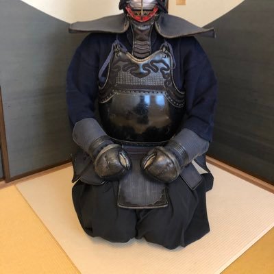 Delusional Girls 剣道着 防具を付けた感想は 重たい 動き辛い 臭い Delusional Girls 剣道着 防具を付けた感想は 重たい 動き辛い 臭い