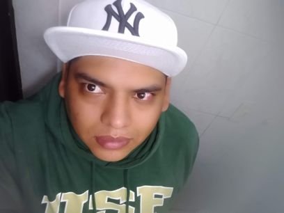 Elliott01712384's profile picture. lo divertido que Soy