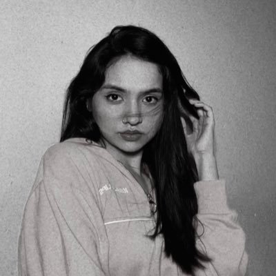 _Reeeeem___'s profile picture. my personality is telling people i don’t talk much