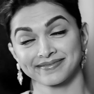 BakerStreetGir1's profile picture. Feminist Crazen | Fan account. I only care about @deepikapadukone. So spare me the wars.