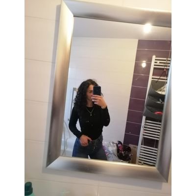 Ivana17005206's profile picture. °20.03 💫°