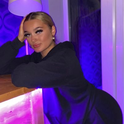 JohnsonFarideh's profile picture. ⚡️🦋✨🤍