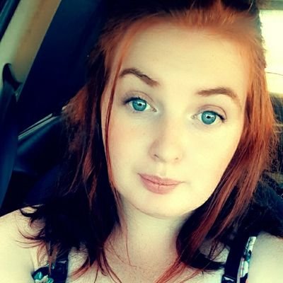 🍇 23 years young🍇
🍬 Twitch Streamer 🍬
🍎Always a Viking🍎
👶 full time mummy 👶
🍦 self taught graphic designer 🍦
