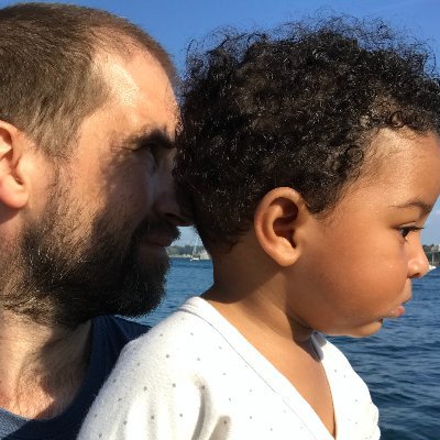 123crowdfunding's profile picture. Papa. Crowdfunder. Scrabbleur.