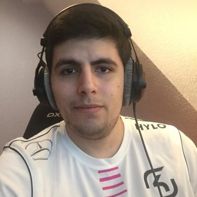 Work hard for your goals
PbP Caster for SCN 
D1 Player on EUW 
TP Enthusiast
https://t.co/HIuzFQvoLB