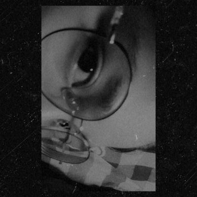 charmille29's profile picture. Waiting for someone