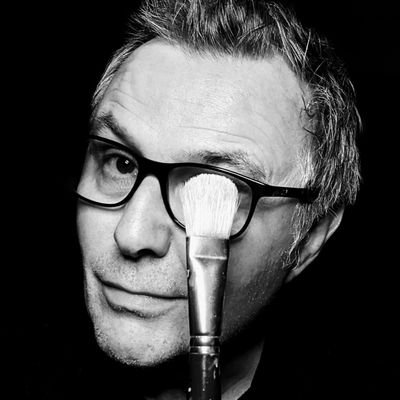 cre8tiveeye's profile picture. Looking at life through a different coloured lens.