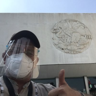Una Puerta para Los Melómanos... Para Tod@ Ser Rebelde! Que asimile: que La Perfectibilidad así como Con Letras, También SE MAMA con Música!!!