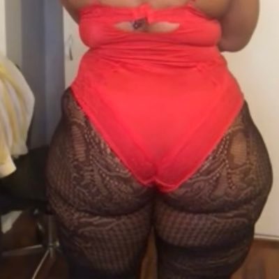 TwinsPeachy's profile picture. A Big Brown Booty for your pleasure!!! Please share and retweet’s are welcome. The more retweet’s the more pics and videos I will be putting up!!