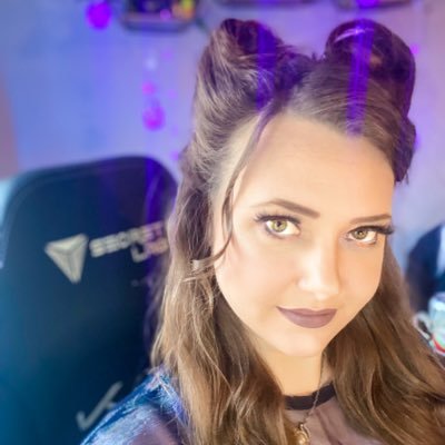 Twitch streamer and productive-procrastinating champ here to share useless thoughts, pet pix, doodles and the occasional affiliate link.