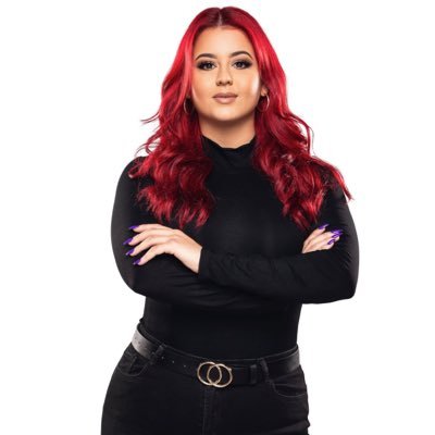 looksbyjazmin_'s profile picture. una dominicana italiana nacida en nueva yol criada en Miami 🇩🇴🌴🗽follow my IG: looksbyjazmin_