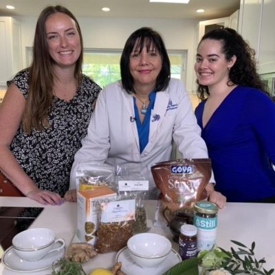 Endowed Professor, Doctor Of Pharmacy, Naturopathic Doctor, Diplomate in Clinical Nutrition. Teaching people about remedies that work from their garden and kitc
