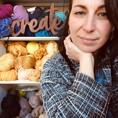 lepetitmoose's profile picture. Fibre artist, creative learning and slow living when I’m not dreaming of faraway destinations.