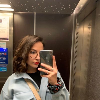 mnobrz's profile picture. Et les âmes lézardent entre le beau et l'désarmant