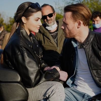 Hankermiyyl's profile picture. AMANIM🦋
-Y si naciera cien veces, cien me enamoraria de ti-
 #SenÇalKapımı 🌕✨ 
#HandeErçel #KeremBürsin🌎🤟