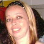 Estou começando no caminho da moda faço desenho gostaria de ajuda informação para deseng de moda