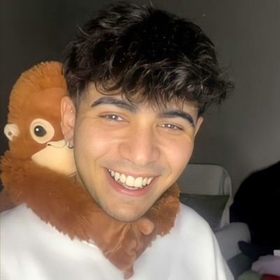 RBekosumm's profile picture. #seninleyiz enesbatur❤❤bekoşumm🦁🦁🦁🦁 bjfc ailesiyiz kükrememiz yeter