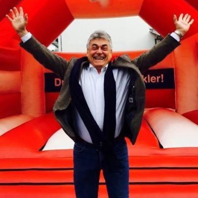 remaxes's profile picture. Seit 2004 in Esslingen, hier bekommen Sie fairen Service und werden exzellent beraten. Wir kennen die lokalen Besonderheiten und lösen Ihre Aufgabe zuverlässig!