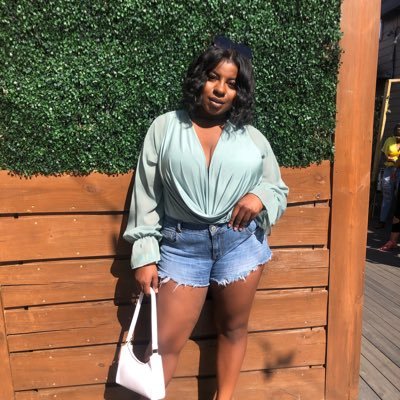 Instagram @/kenn.moore_