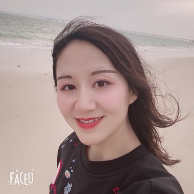 MollyHu18's profile picture. Localization Specialist