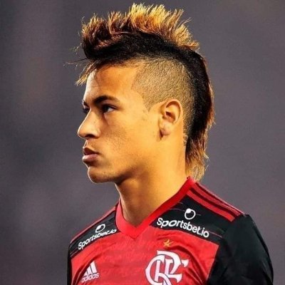 Vinis0uzaa's profile picture. '-'