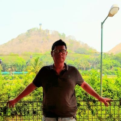 ଯେତେ ଯେତେ ମୁଁ ପାରଳାଖେମୁଣ୍ଡିର ଇତିହାସ ବିଷୟରେ ପଢି ଚାଲୁଛି,ସେତେ ସେତେ ଅନୁଭୂତ ହେଉଛି ଯେ,କିଞ୍ଚିତ ମାତ୍ର ଜ୍ଞାତ ମୁଁ ଏହାର ମହାନ ଇତିହାସ ବିଷୟରେ।