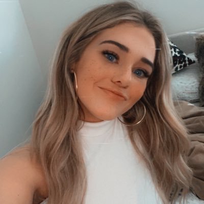 emilyjandaa's profile picture. 