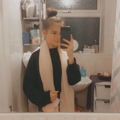 katie_holst_xx's profile picture. :))