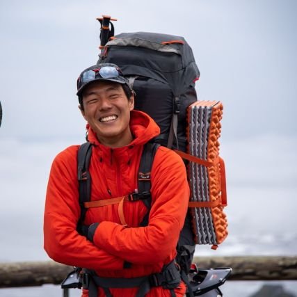北野高→北海道大
北大ワンゲルOB(62代主将)
JMGA認定登山ガイドステージⅡ・スキーガイドステージⅠ
NHK『白銀の大縦走北海道分水嶺670キロ』『第27回植村直己冒険賞』
書籍『「幸せ」を背負って北海道分水嶺縦断記』
お仕事のご依頼は↓
orange62nomura@gmail.com