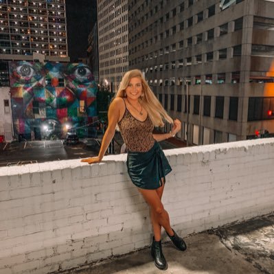 CaseyDollar's profile picture. 