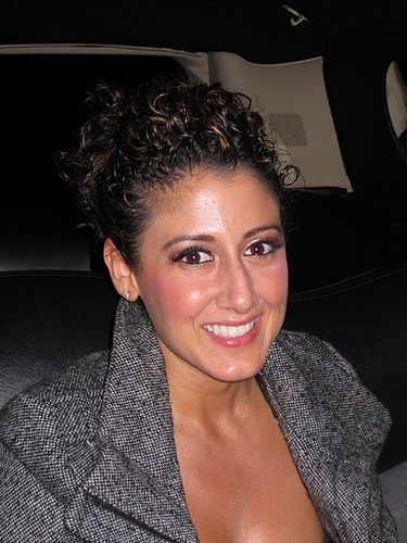 AfrouzR's profile picture. 