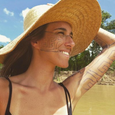 Brazilian, activist for climate justice, sustainable development, human rights, traditional communities and indigenous peoples. Comms Director at @fossiltreaty