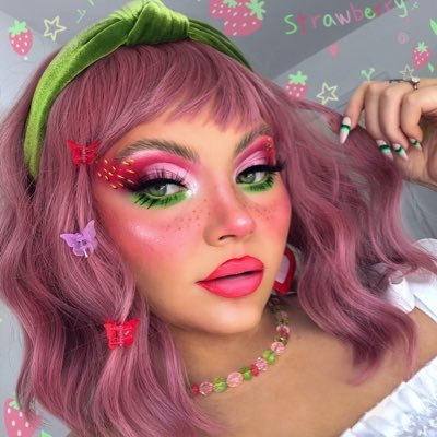 Abigail Vance ♉️ - 26 - make up artist - find me on instagram (abigailvancee) ❤️