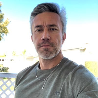 McBetanOside's profile picture. Sr. UX Designer for Fortune 30 company. Irish/Tibetan mutt. Go Cal Bears!