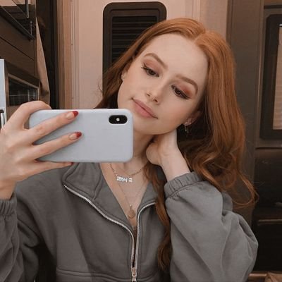 Justin Bieber • Madelaine petsch (fan account)