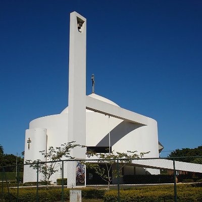 A comunidade da Igreja Ortodoxa em Brasília teve início com a chegada dos primeiros imigrantes cristãos ortodoxos, em sua maioria sírios e libaneses, ao...