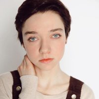 Julia Sarah Stone - @JuliaSarahStone Twitter Profile Photo