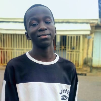 Lafresh41348255's profile picture. lafresh Jr
    fyn boy