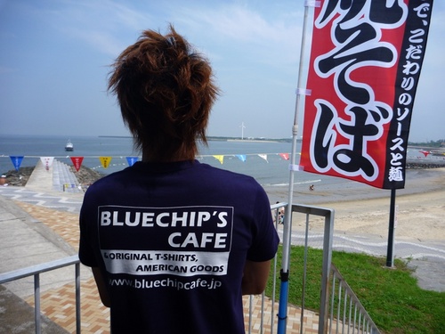 こんにちは。愛知県常滑市大野海岸にある海の家｢BLUECHIP BEACH HOUSE」です。2011年夏の営業は終了しました。冬はイチゴ狩りのブルーチップファームでお待ちしてます。