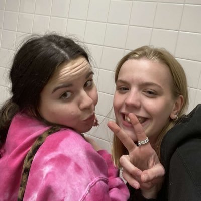 rylei18's profile picture. 