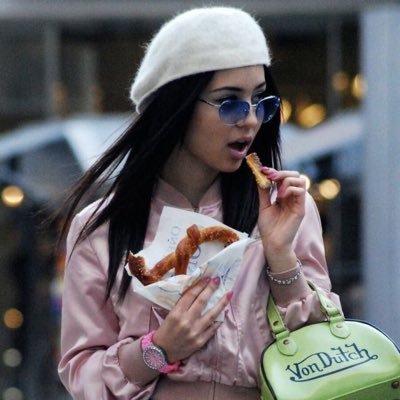 sereuvaille's profile picture. ⠀ fairy irl ! 🧸🗡💒 in the name of the 𝗺𝗼𝗼𝗻, a sailor scout in love with fashion, cats & music